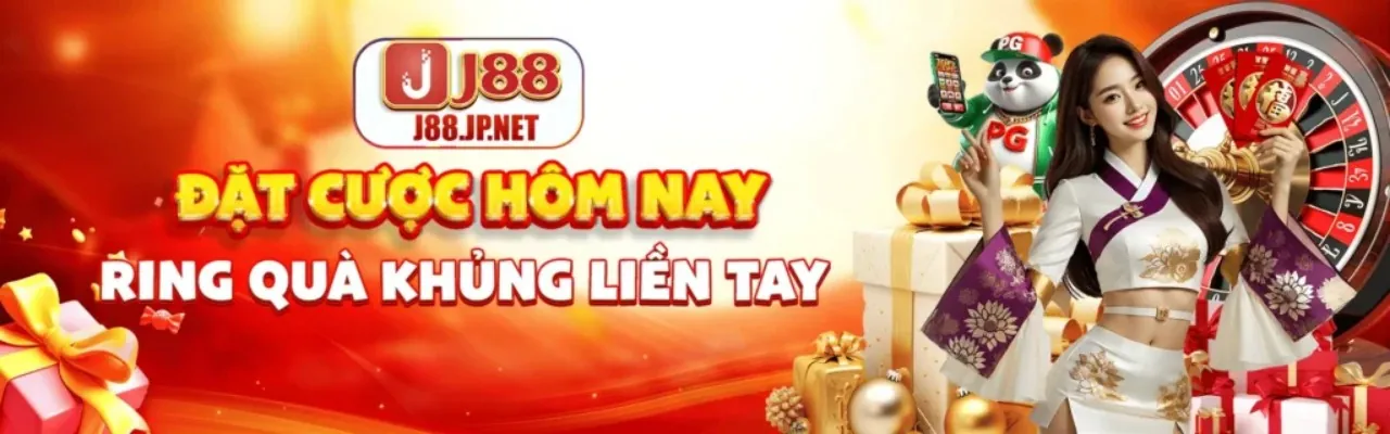 Dealer người thật đang chia bài trong sòng bạc trực tuyến thbbet nhà cái